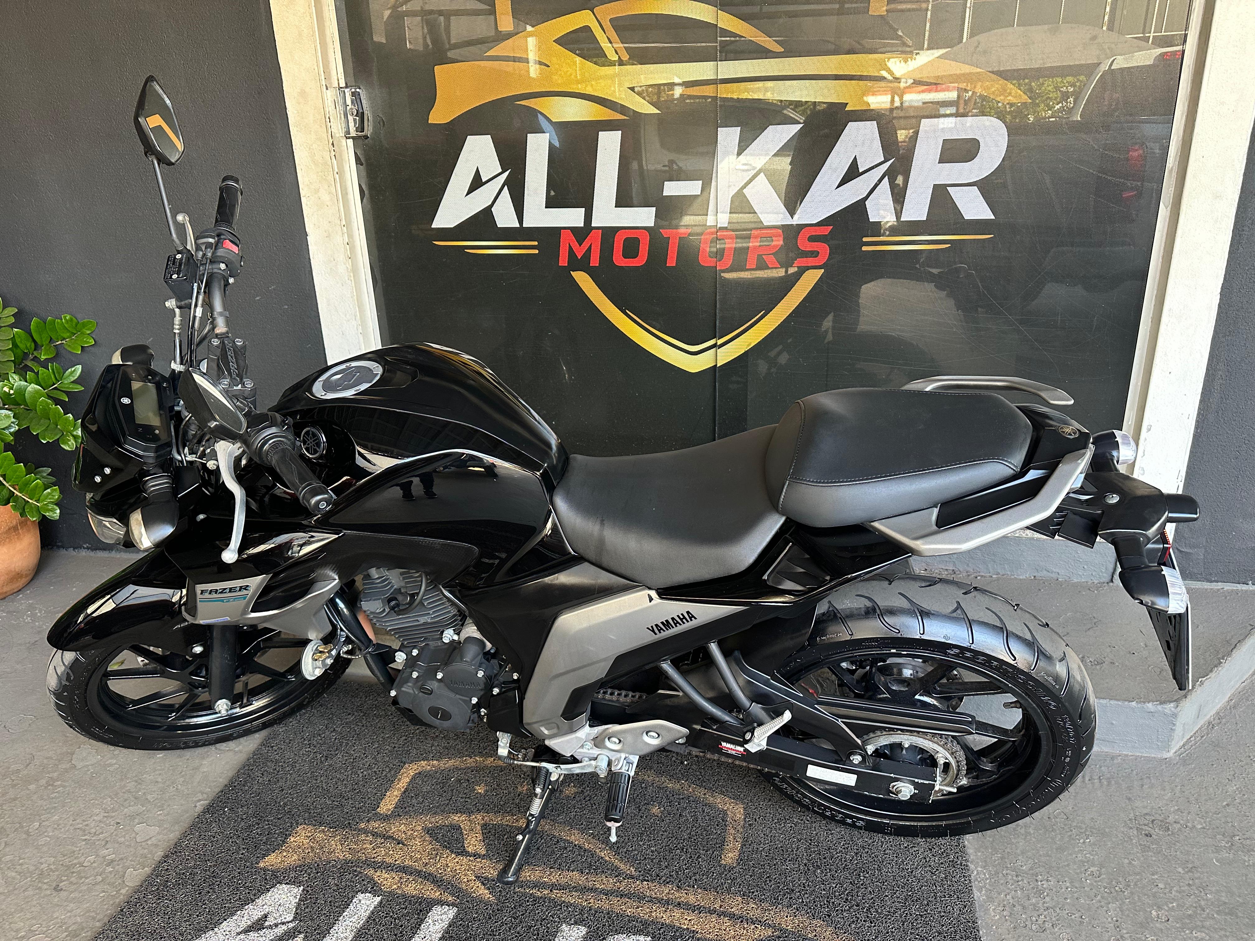 YAMAHA FZ25 250 Fazer 2021 - miniatura 3