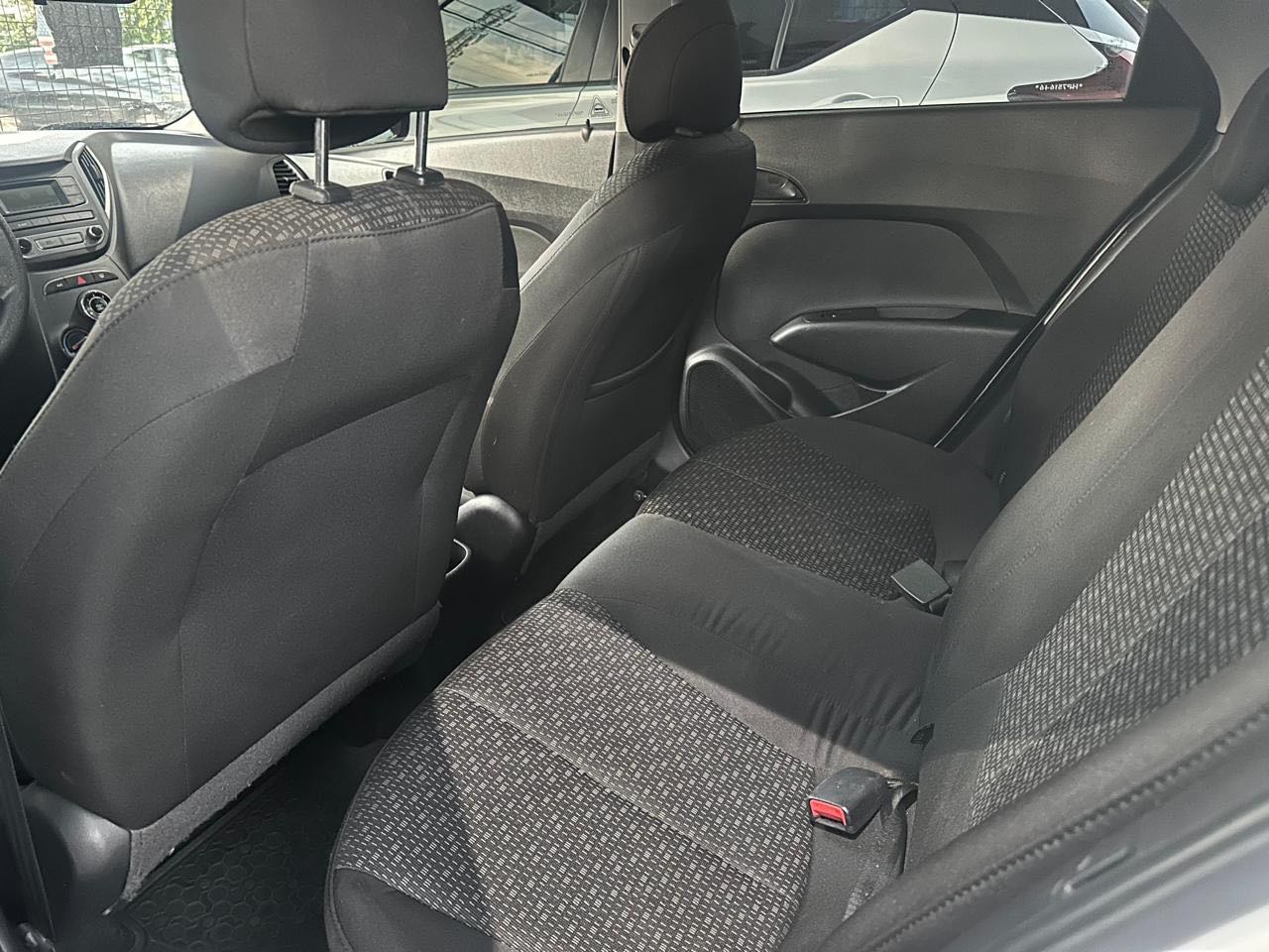 HYUNDAI HB20 Comfort 1.0 12v 2017 - miniatura 4