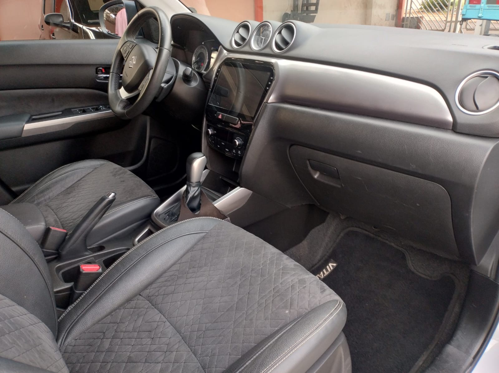 SUZUKI Vitara 4You 1.6 16v 2020 - miniatura 2