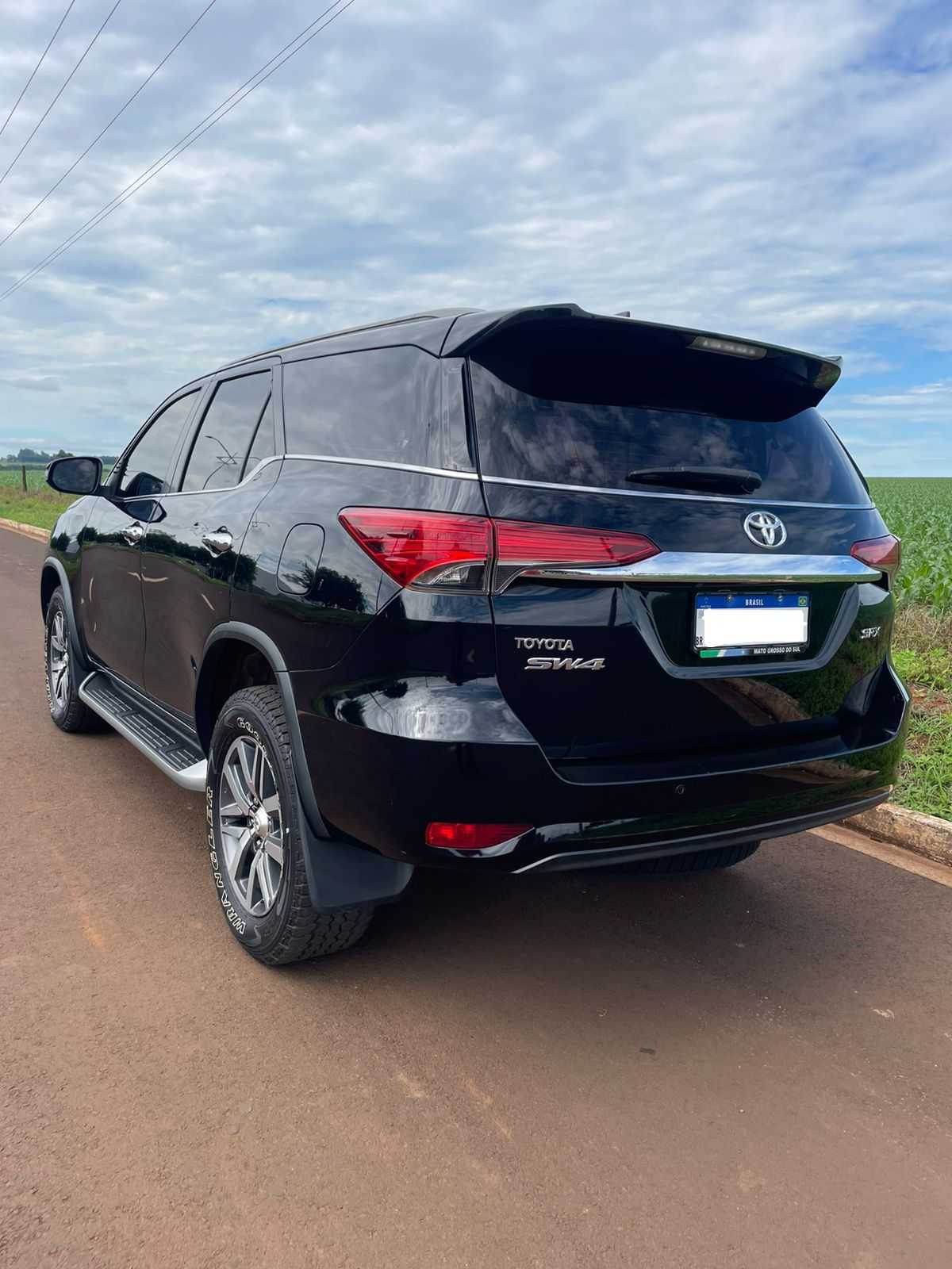 TOYOTA Hilux SW4 SRX D4-D 2.8TDi 16v 4x4 2019 - miniatura 3
