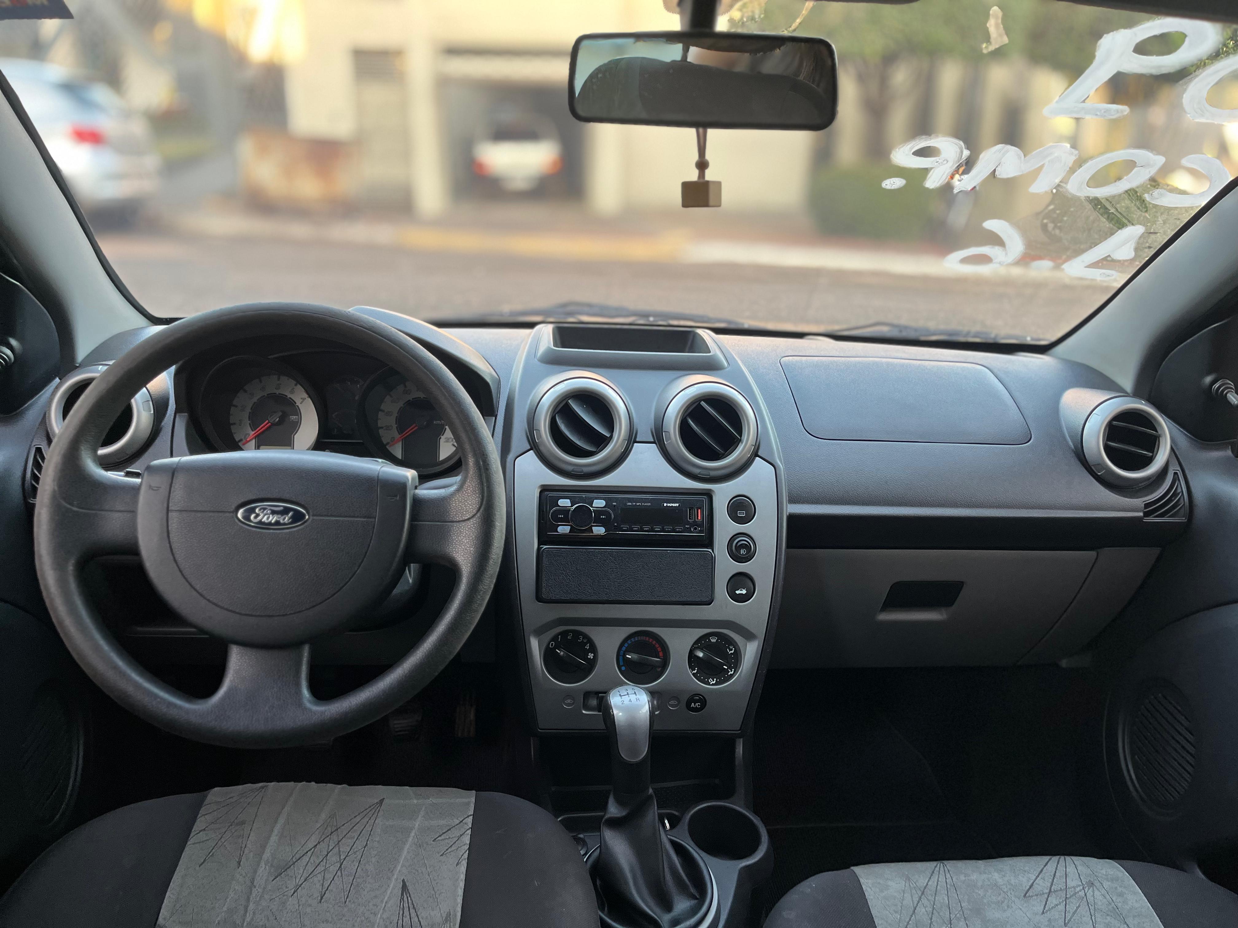 FORD Fiesta Hatch 1.6 4p. 2009 - miniatura 3