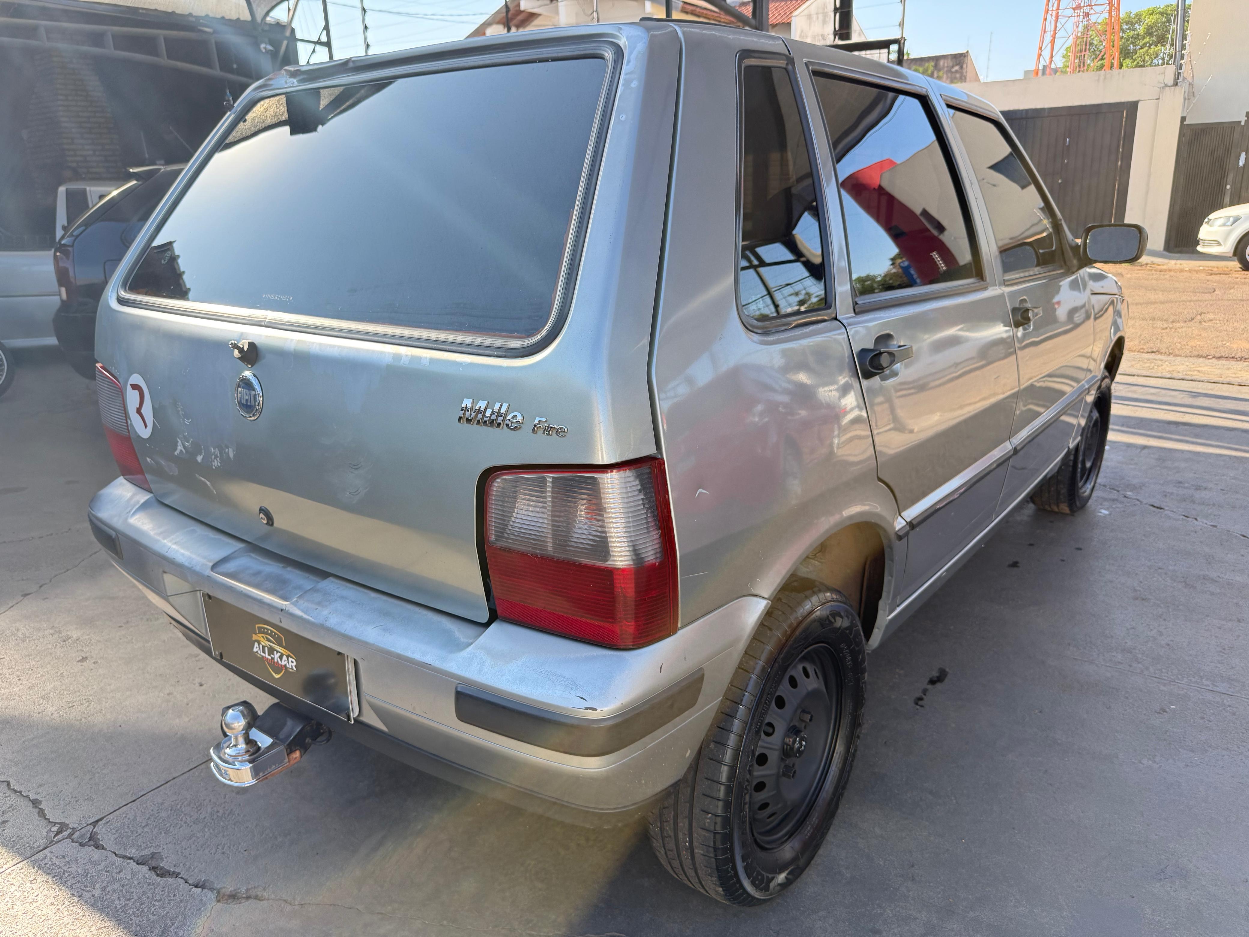 FIAT Uno Mille 1.0 Fire 4p. 2004 - miniatura 2