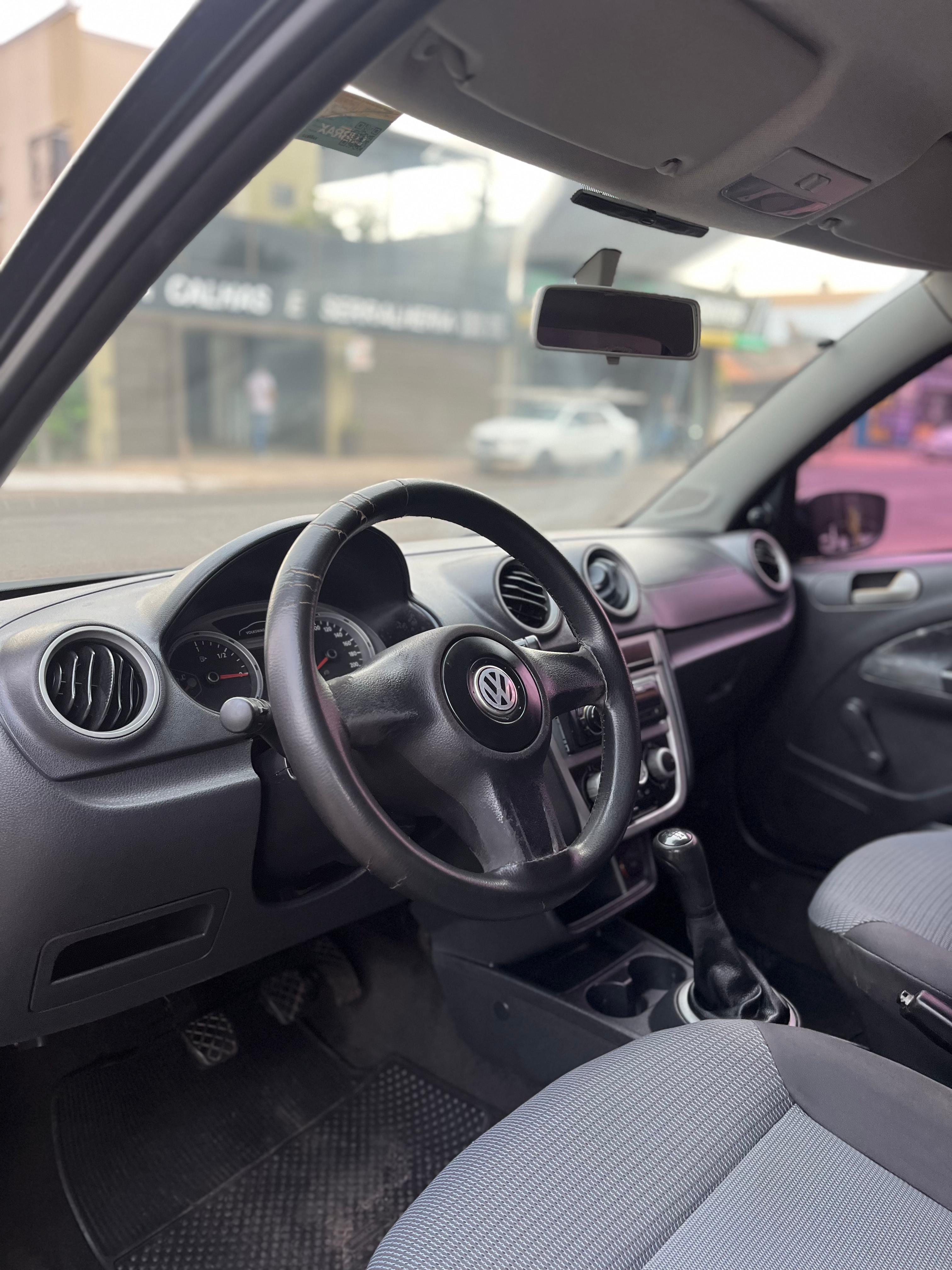VOLKSWAGEN Gol 1.0 4p. 2011 - miniatura 2