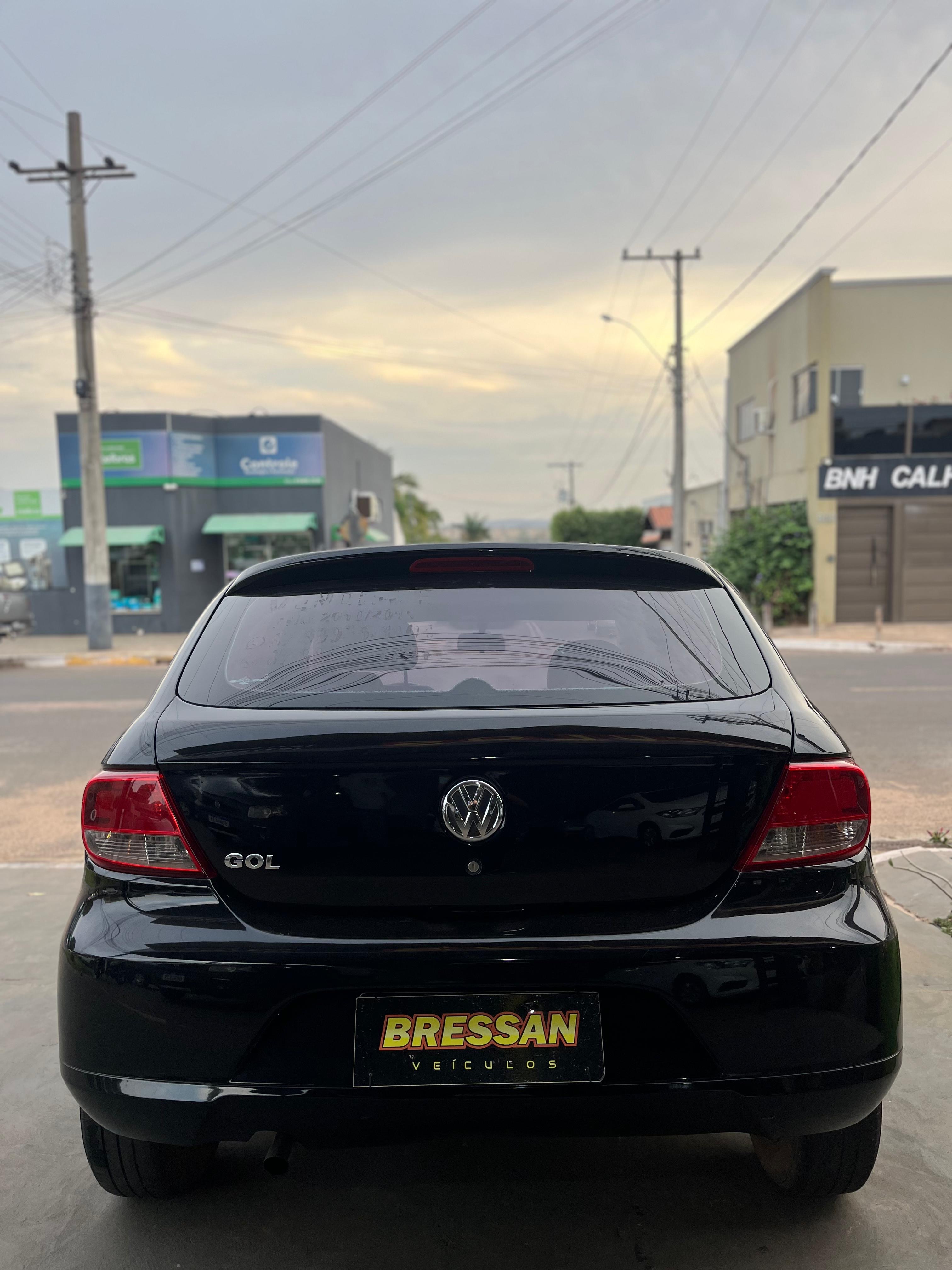 VOLKSWAGEN Gol 1.0 4p. 2011 - miniatura 3
