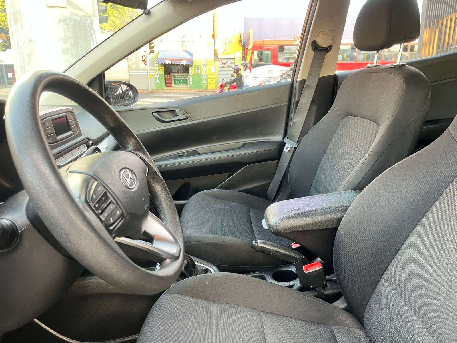 RENAULT Captur Intense 1.6 16v 2020 - miniatura 2