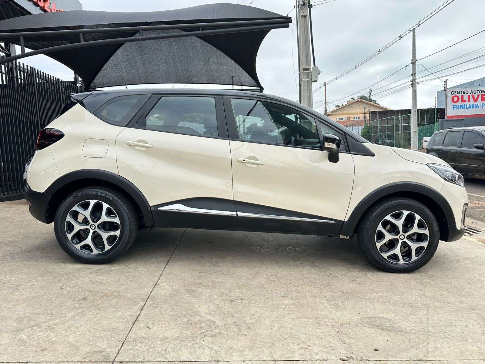 RENAULT Captur Intense 1.6 16v 2020 - miniatura 5
