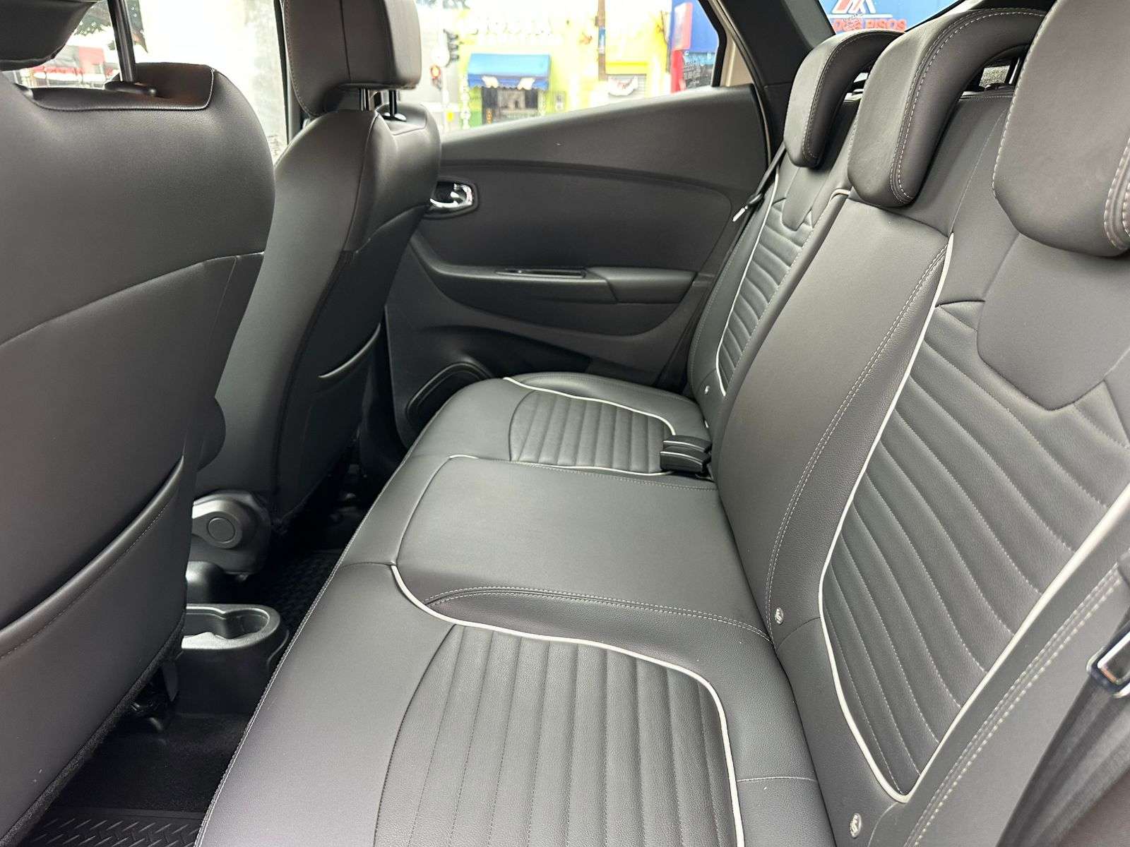 RENAULT Captur Intense 1.6 16v 2020 - miniatura 9