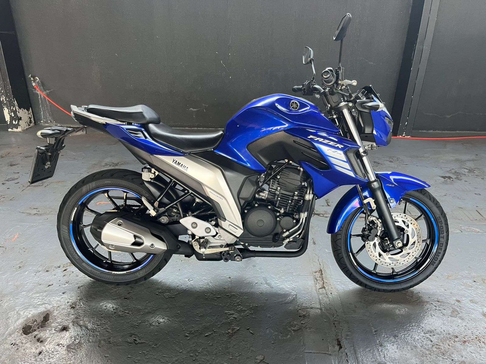 YAMAHA FZ25 250 Fazer 2023 - miniatura 5