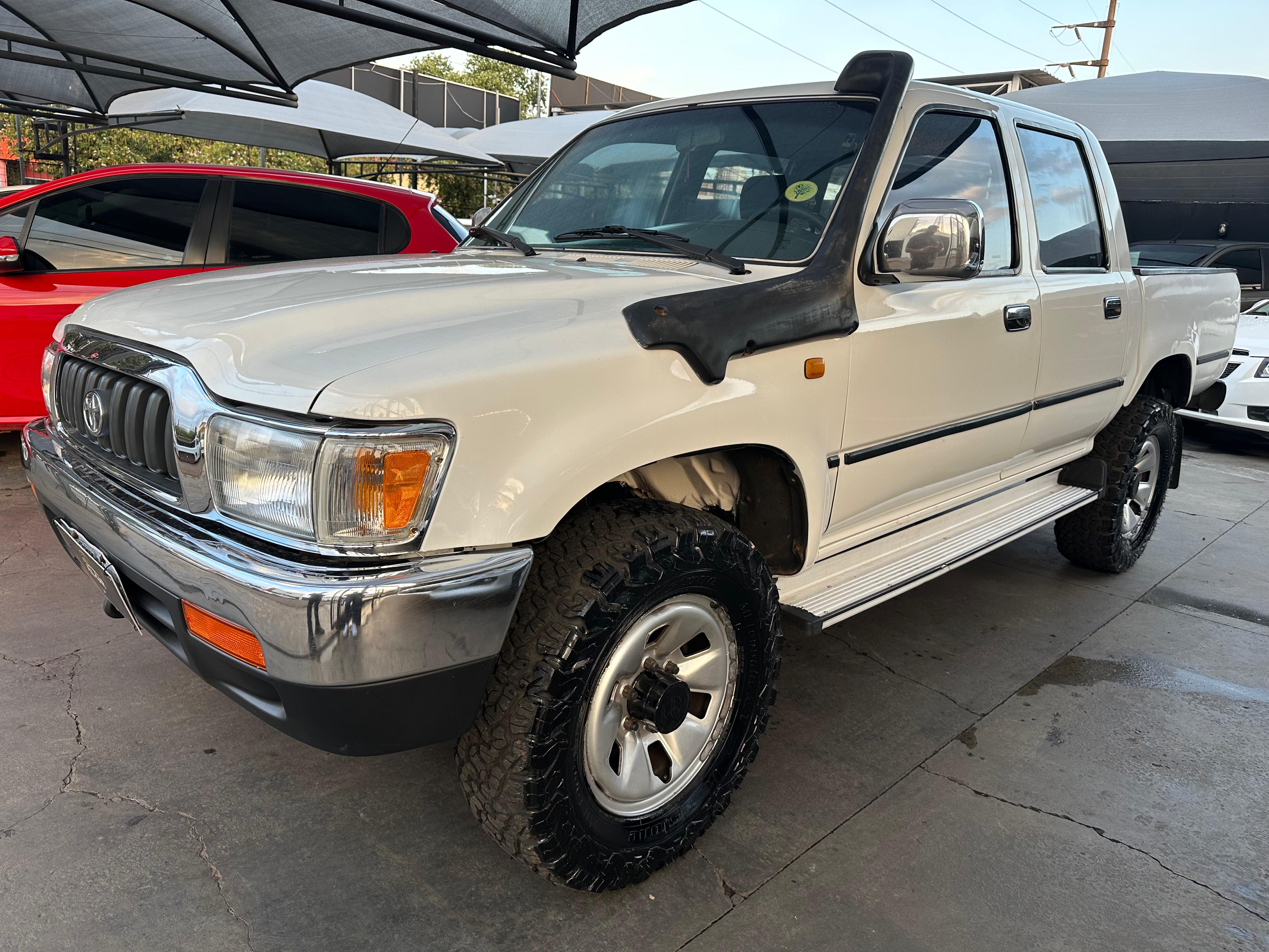 TOYOTA Hilux SR 3.0D 4X4 C.D. 2003 - miniatura 9