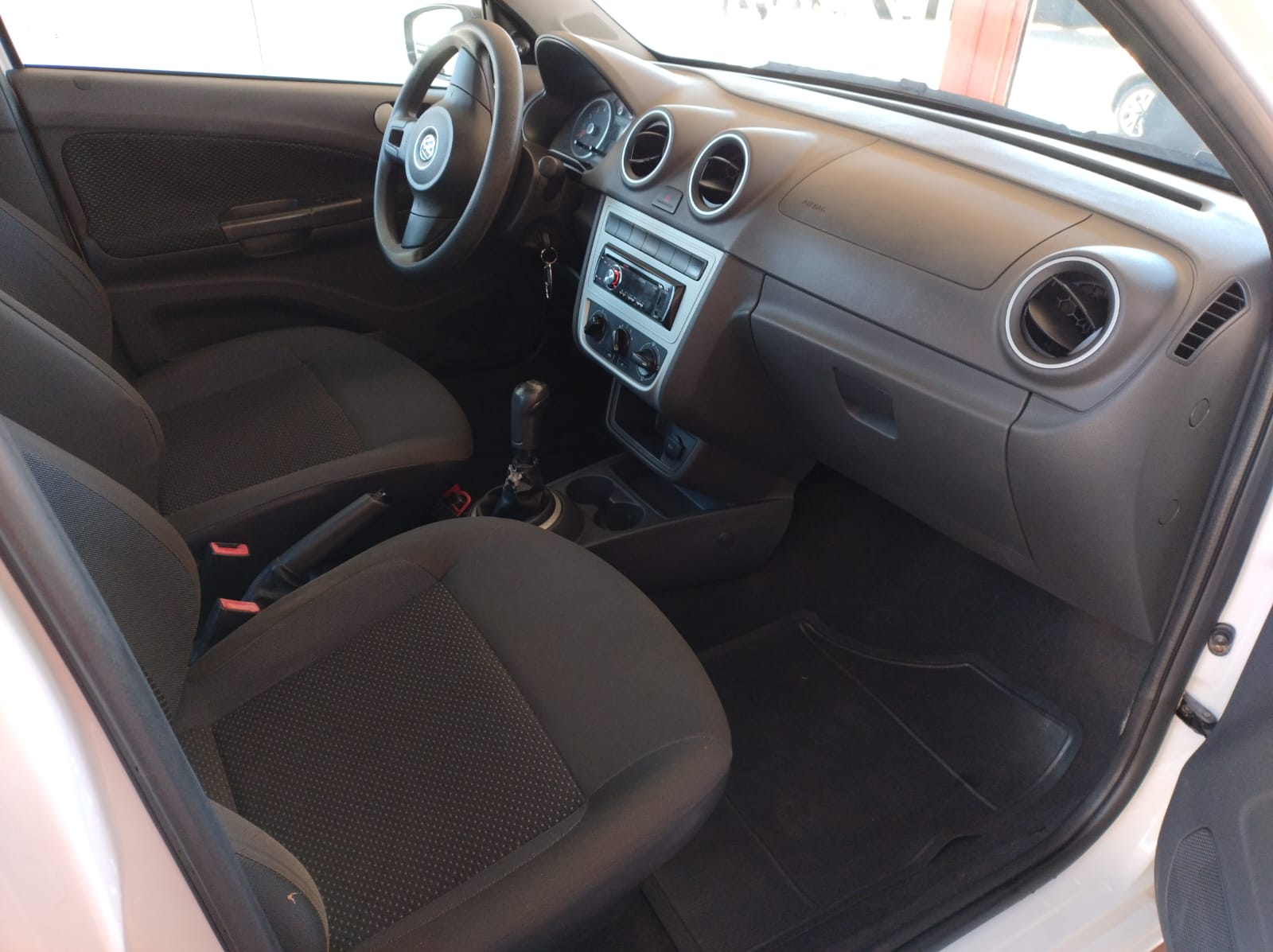 VOLKSWAGEN Voyage Trendline 1.0 2015 - miniatura 9