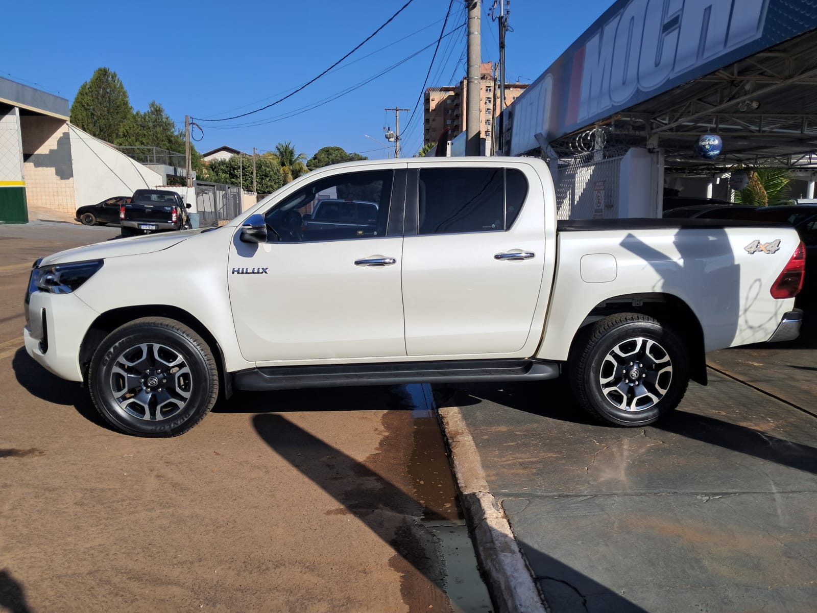 TOYOTA Hilux STD D4-D 2.8TDi 16v 4X4 C.D. 2021