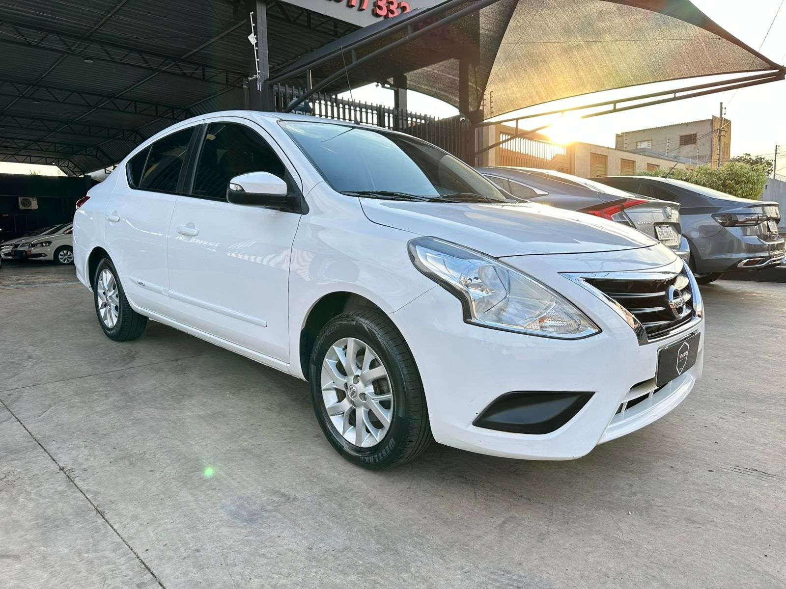 NISSAN Versa SV 1.6 16v 2019 - miniatura 8