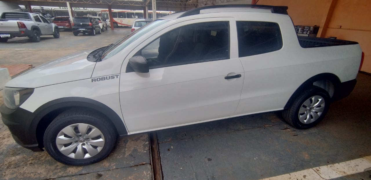VOLKSWAGEN Saveiro Robust 1.6 C.D. 2018 - miniatura 2