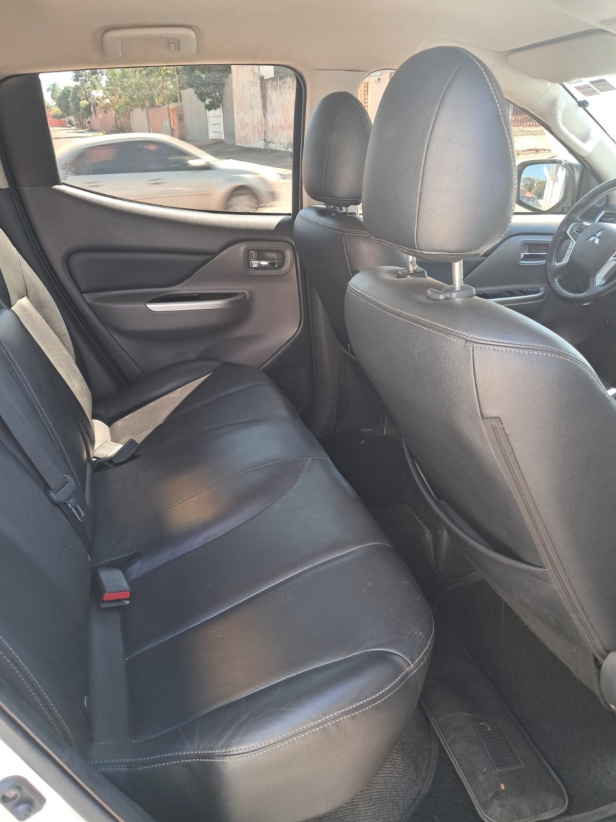 MITSUBISHI L200 Triton Sport HPE 2.4TDi 16v 4X4 C.D. 2019 - miniatura 5