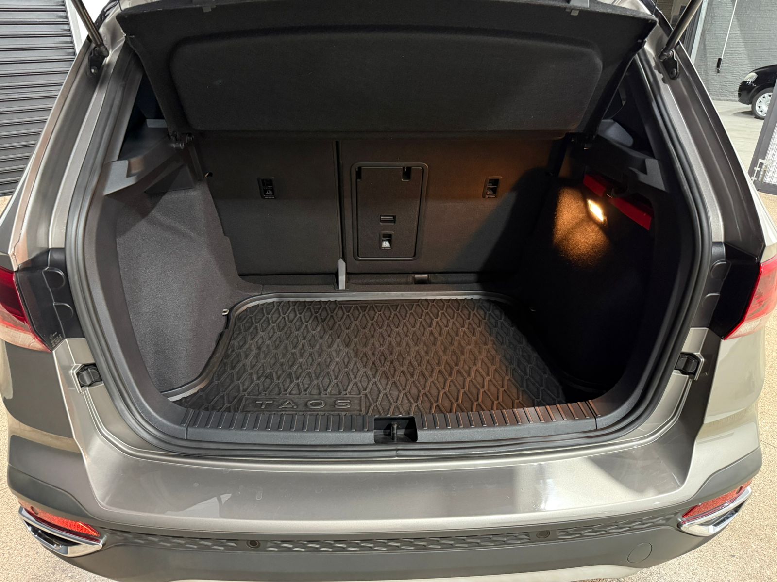 VOLKSWAGEN Taos Launch Edition 1.4 16v TSi 2022 - view 3