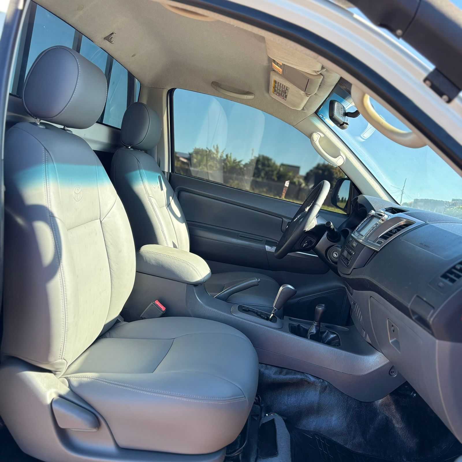 TOYOTA Hilux D4-D 3.0TDi 16v 4X4 C.S. 2014 - miniatura 4