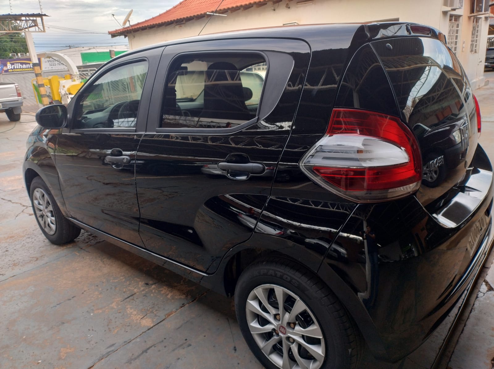 FIAT Mobi Like 1.0 2020 - miniatura 4